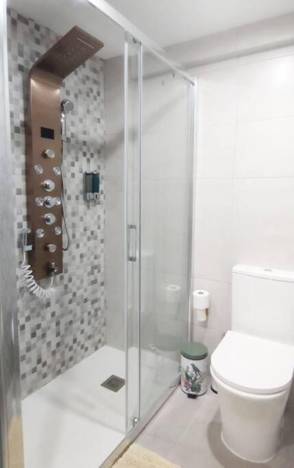 - Lujo - Parking, Maquina Arcade, Wifi Y Netflix Apartment Oviedo Exterior foto